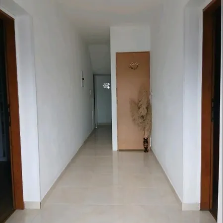 Stan Na Dan Centar * Ugljevik